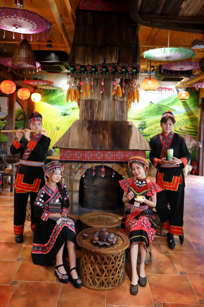 Sa Pa Cafe: Không gian và hương vị Tây Bắc ngay giữ Địa Trung Hải